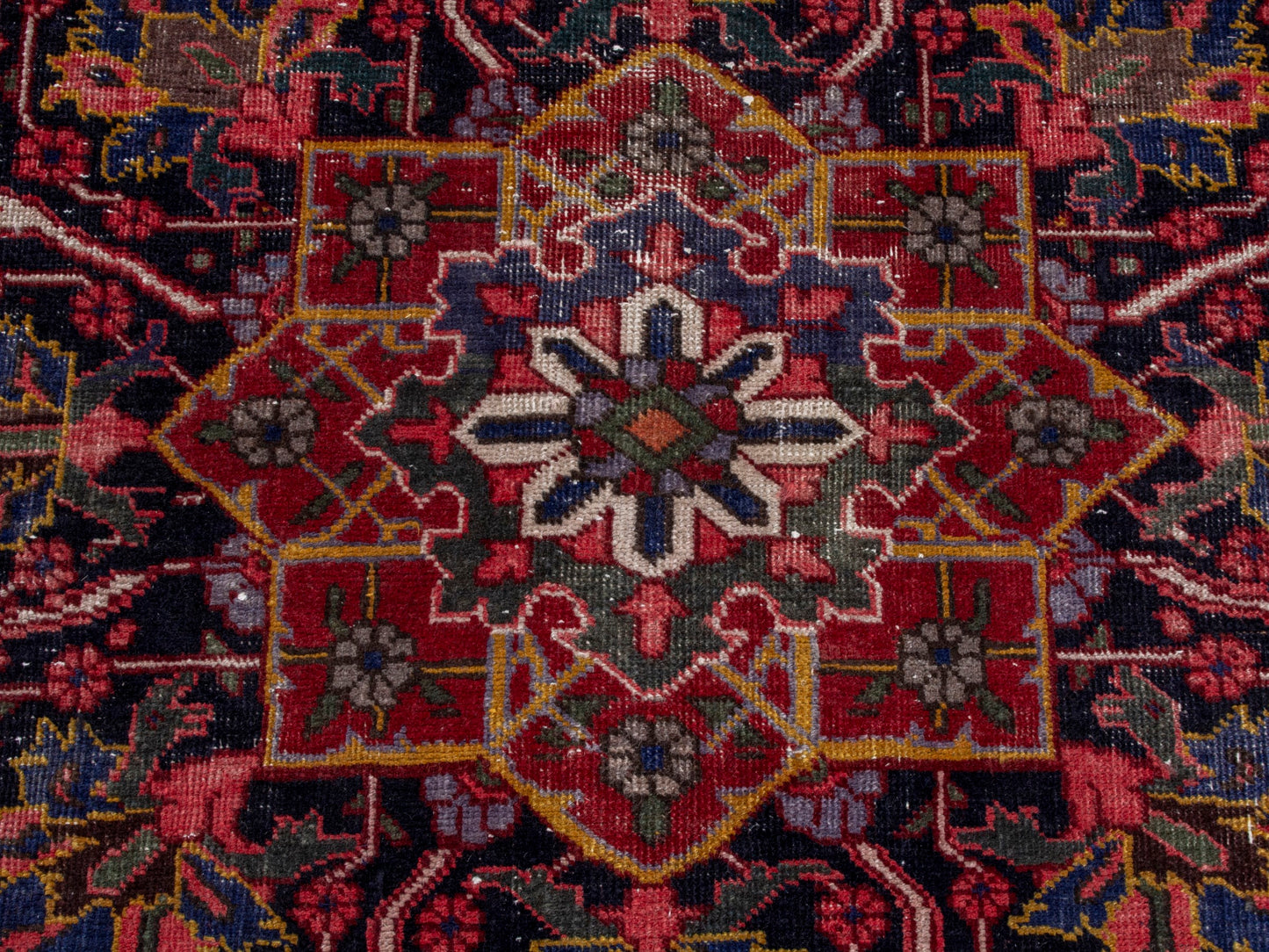 CAN_4718 - 8'7" x 11'5"