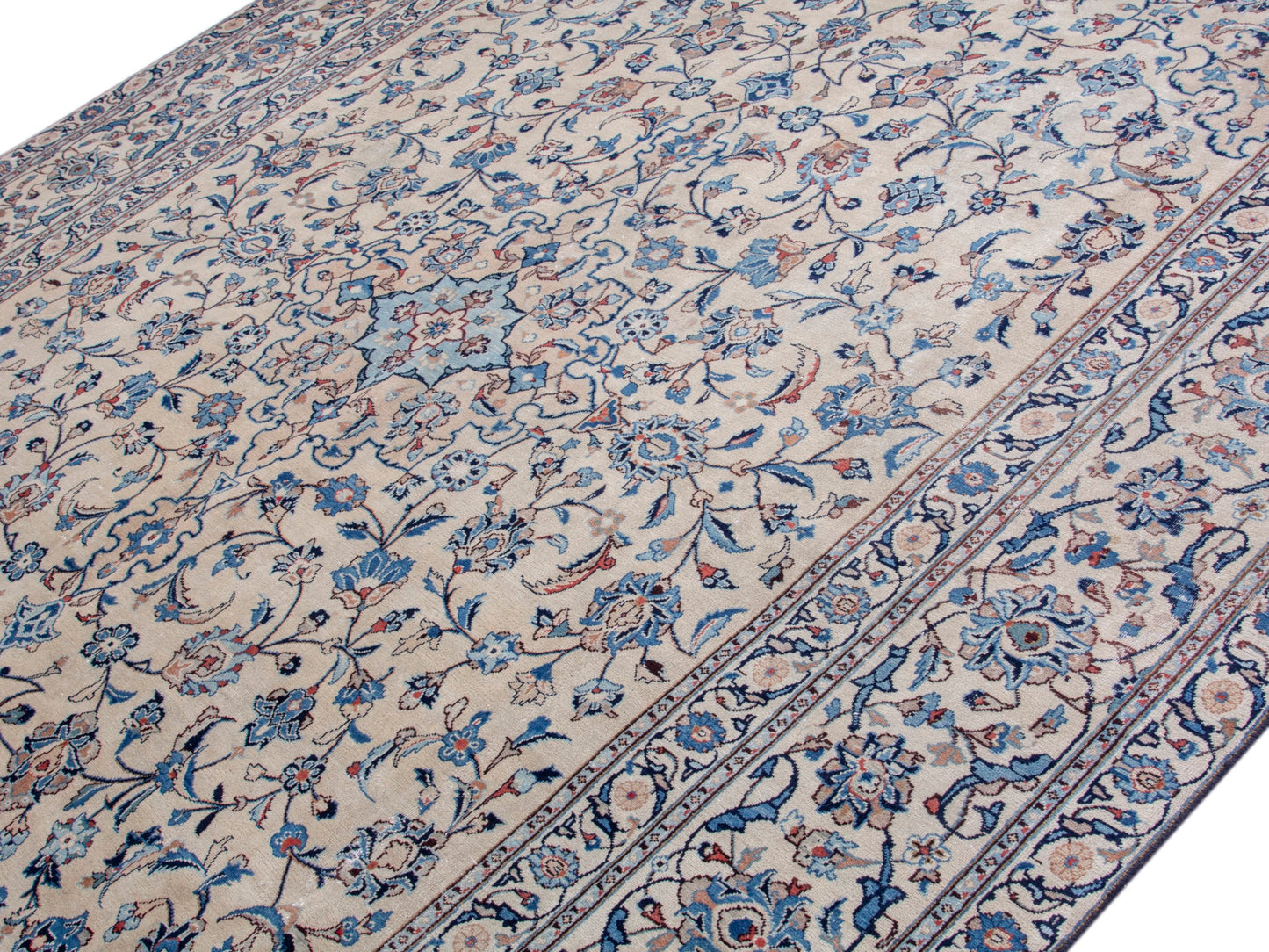CAN_4720 - 8'1" x 11'10"