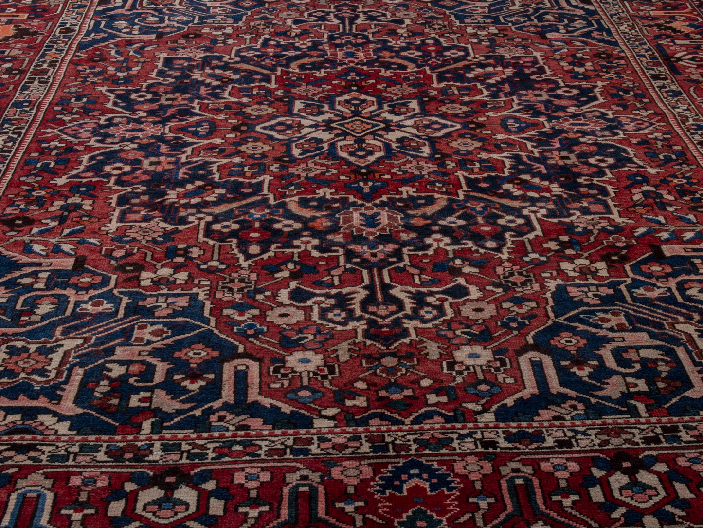 CAN_4722 - 9'5" x 12'2"