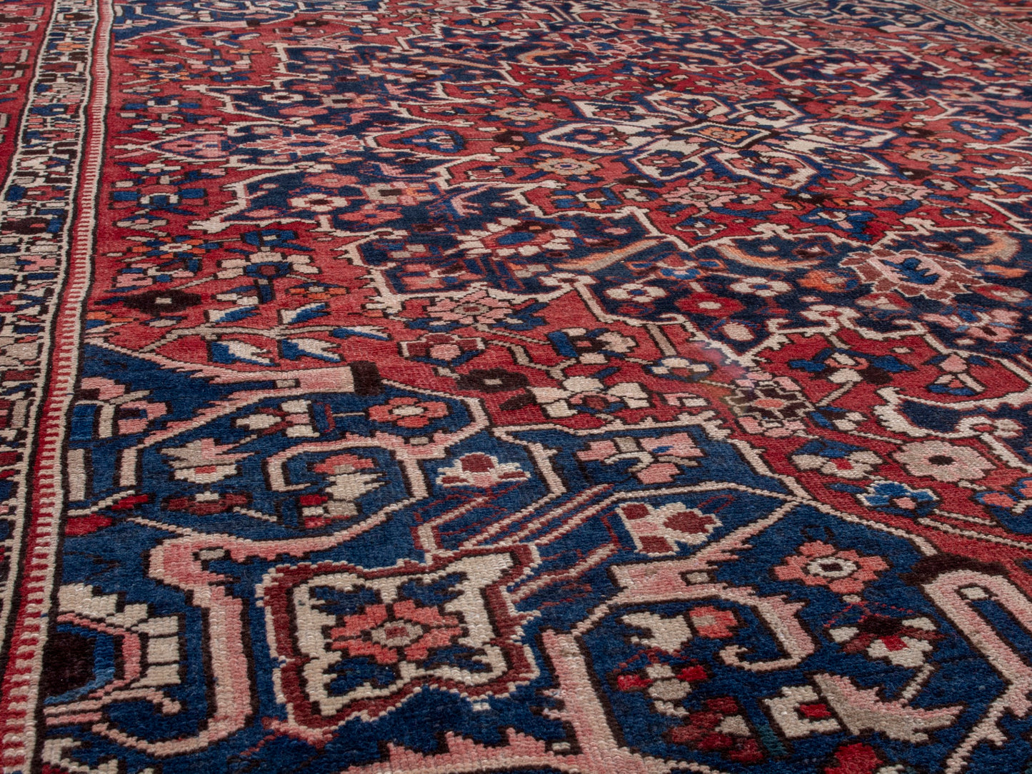 CAN_4722 - 9'5" x 12'2"