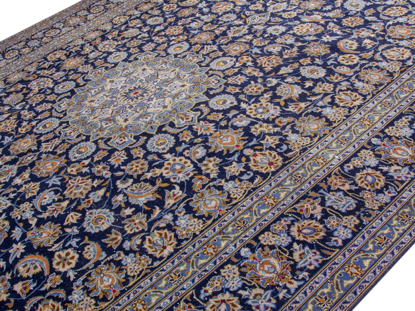 CAN_4726 - 9'10" x 13'3"