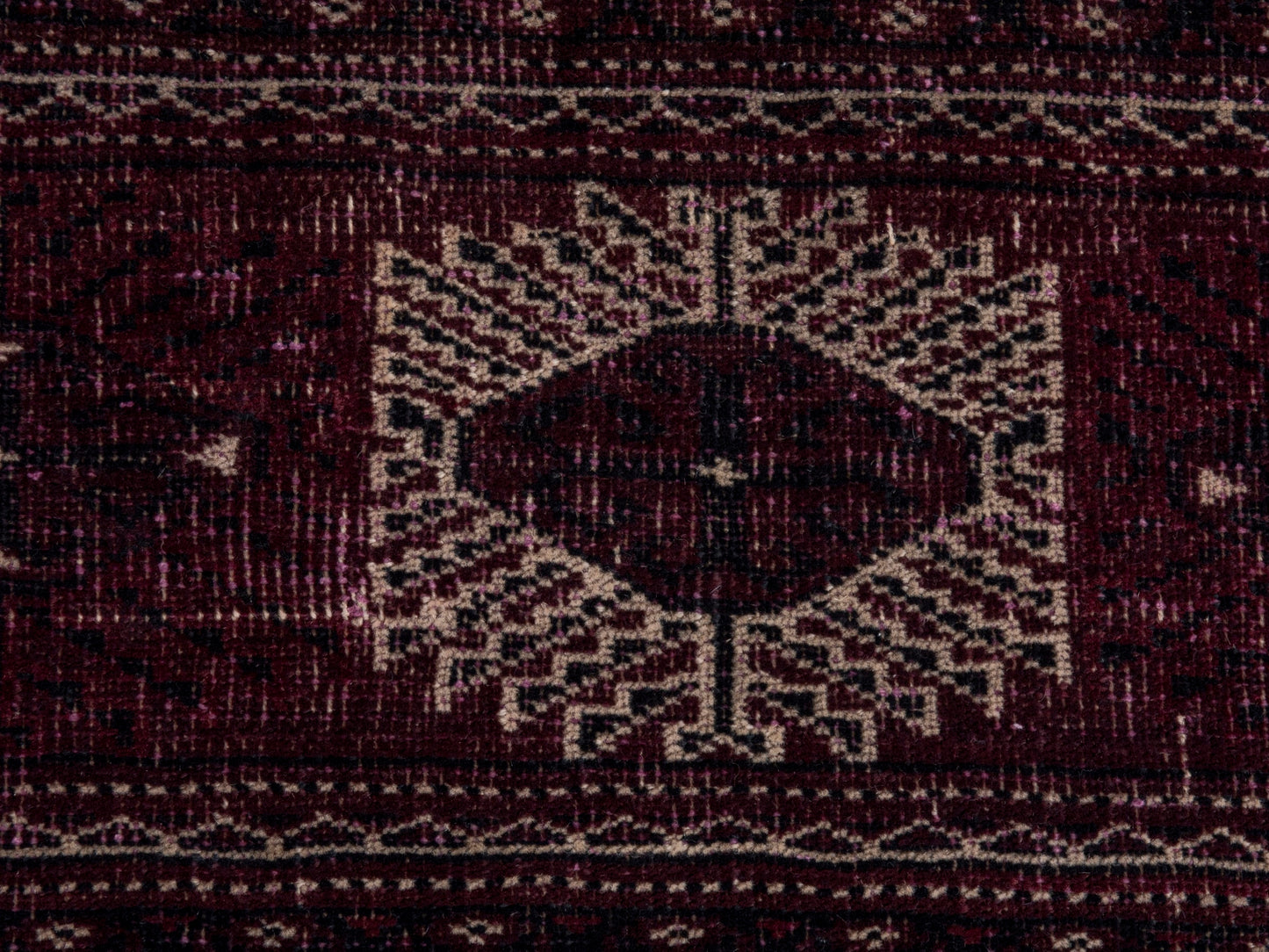 CAN_4730 - 10'10" x 13'1"
