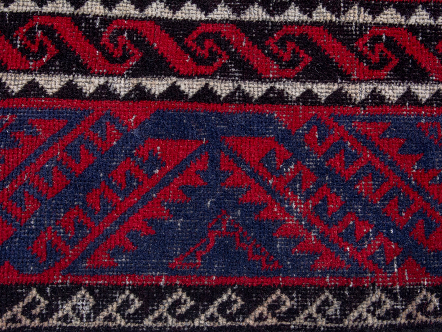 CAN_4741 - 4'5" x 9'
