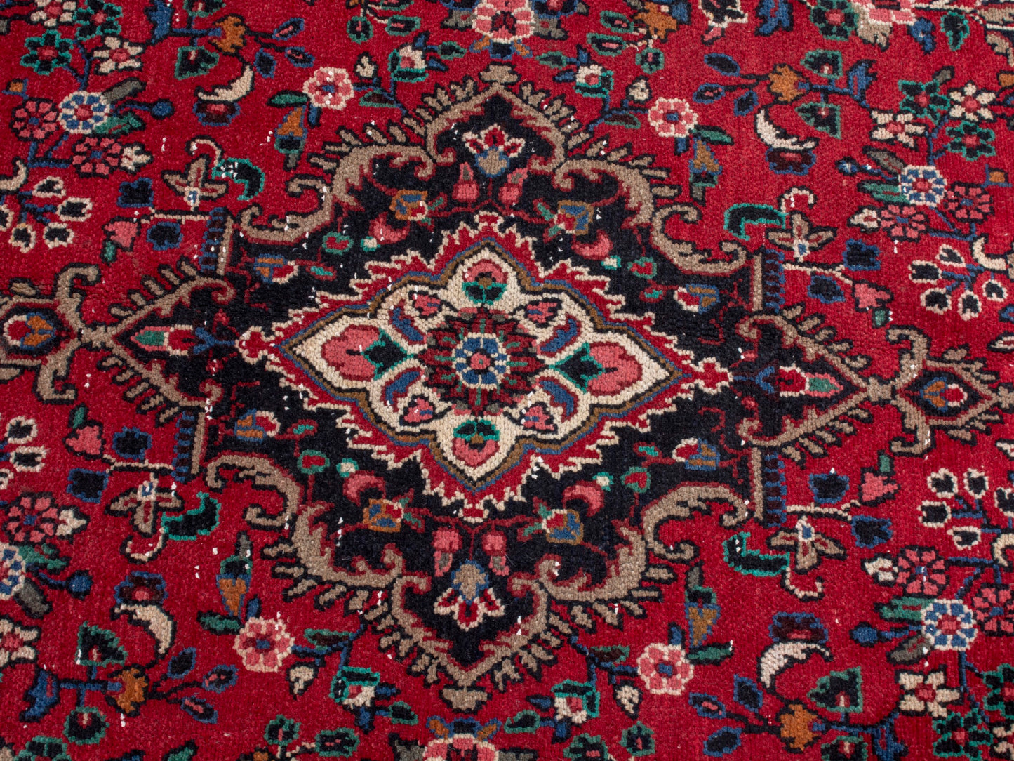 CAN_4749 - 5'7" x 8'4"