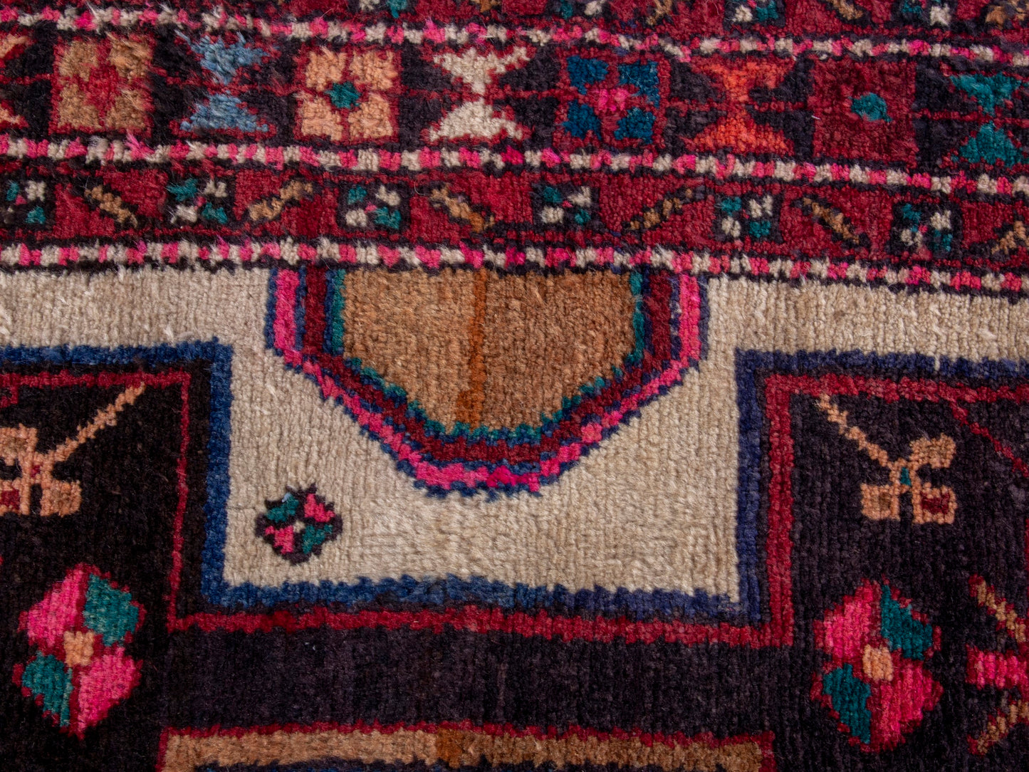 CAN_4750 - 5'7" x 9'8"