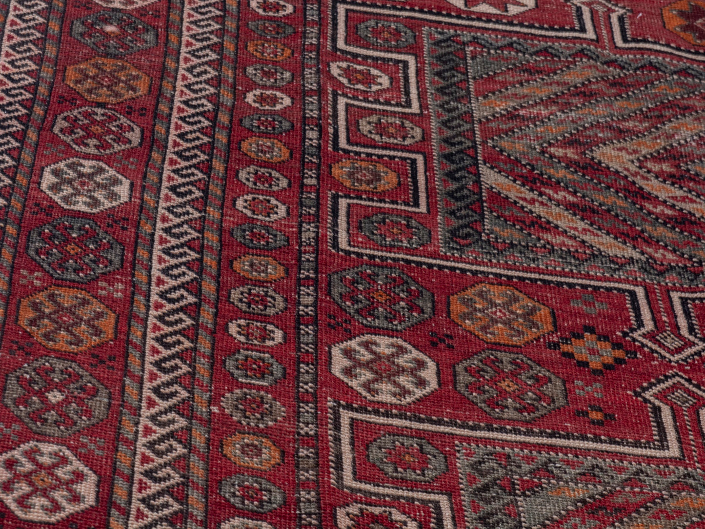 CAN_4761 - 5'2" x 9'10"