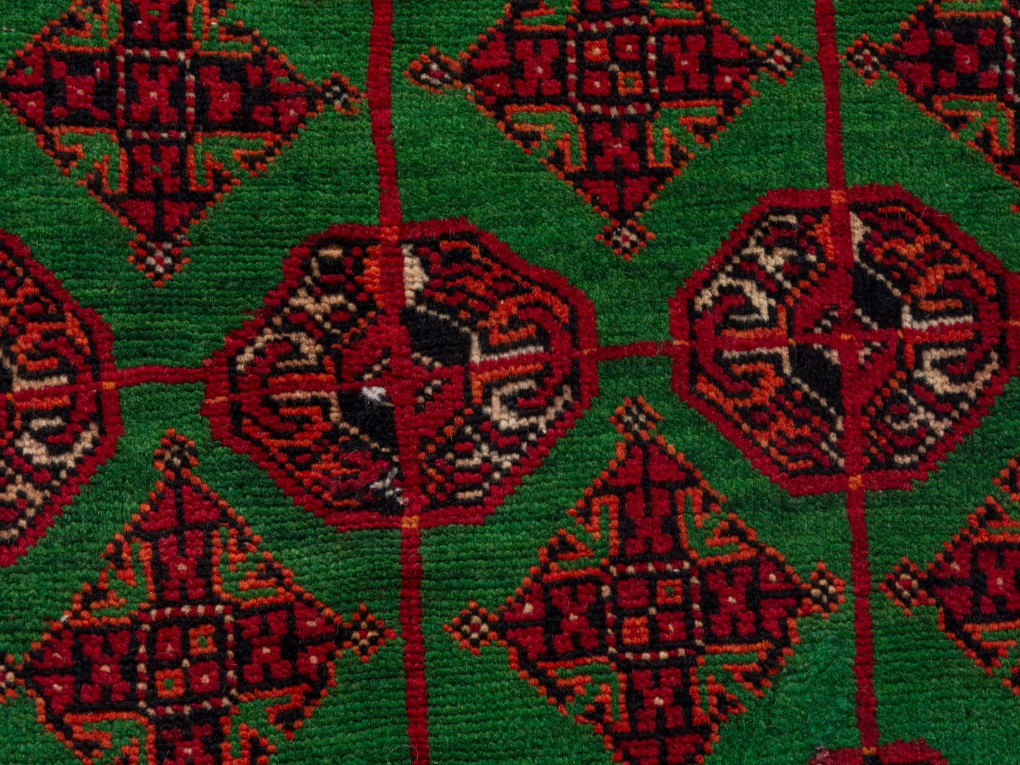 C-4804 - 2'4" x 4'9"