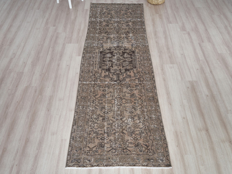 8027 - 3'1" x 9'5"