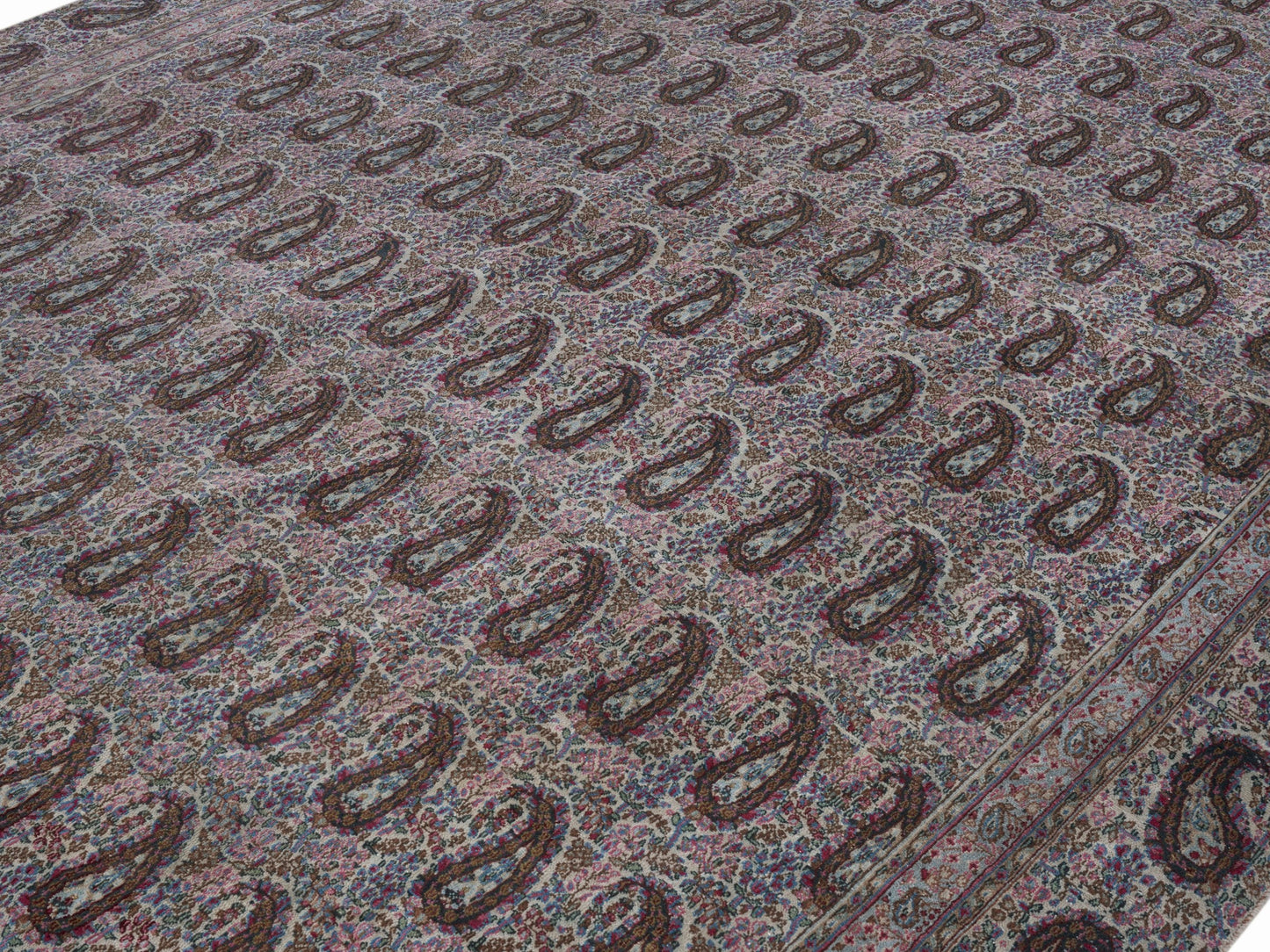 XL293 - 9'1" x 12'4"