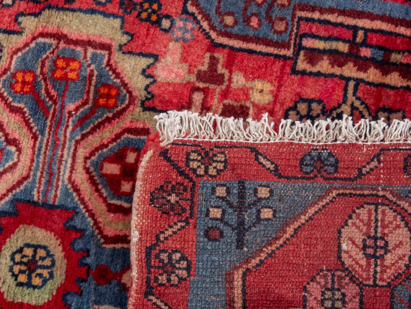 CAN_4824 - 2'2" x 3'8"