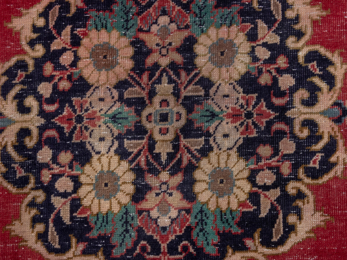 CAN_4837 - 2'4" x 3'11"