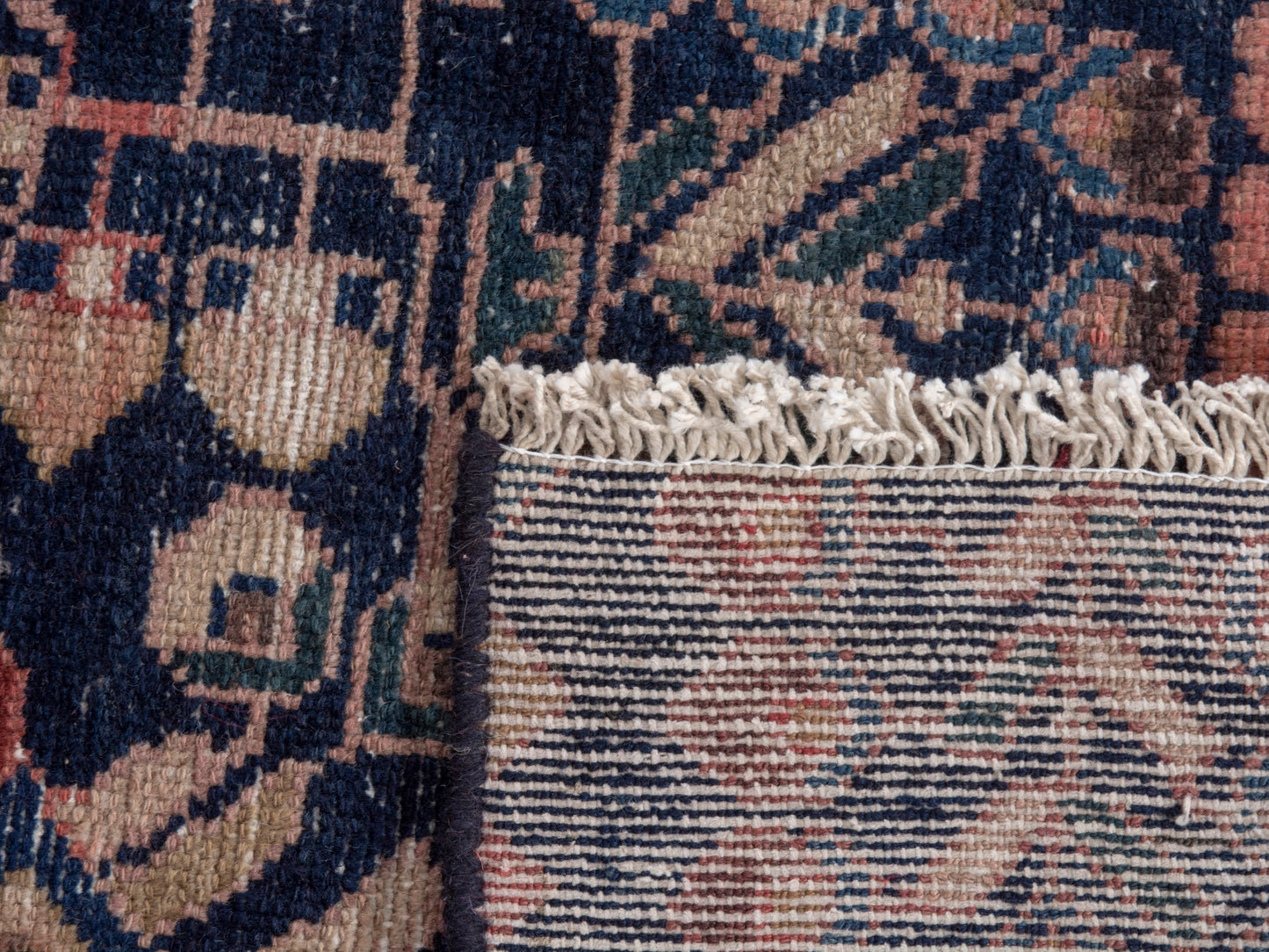CAN_4861 - 2'6" x 4'2"