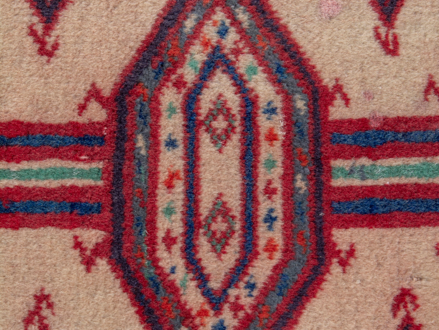 CAN_4834 - 2' x 2'6"