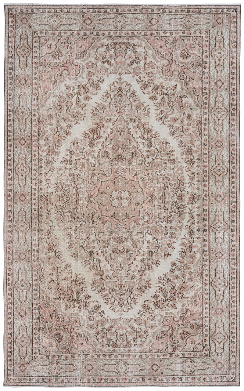 Iqra - 5'6" x 8'10"