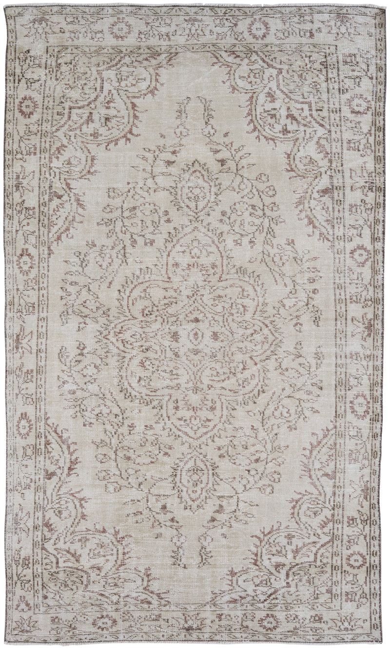 Ameerah - 6' x 10'