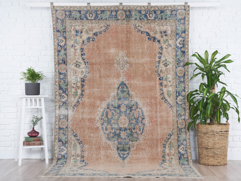 Milagro - 5'3" x 8'7"
