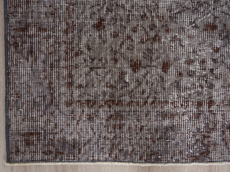 Miabella - 5' x 9'1"