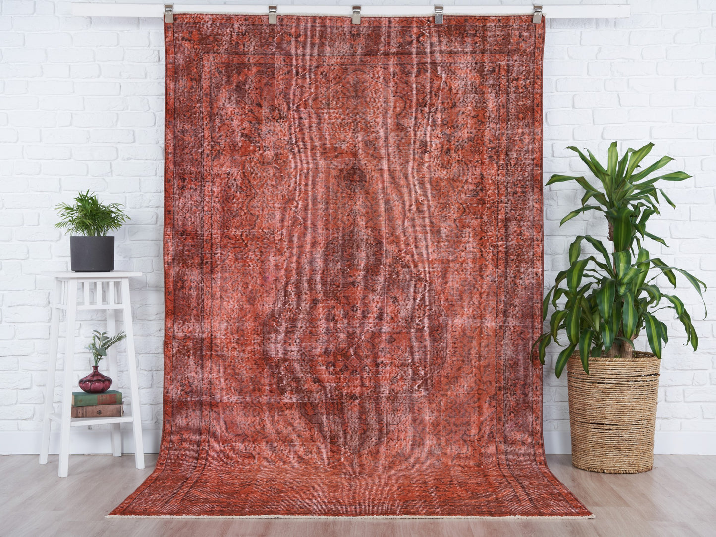 2338 - 5'1" x 8'10"
