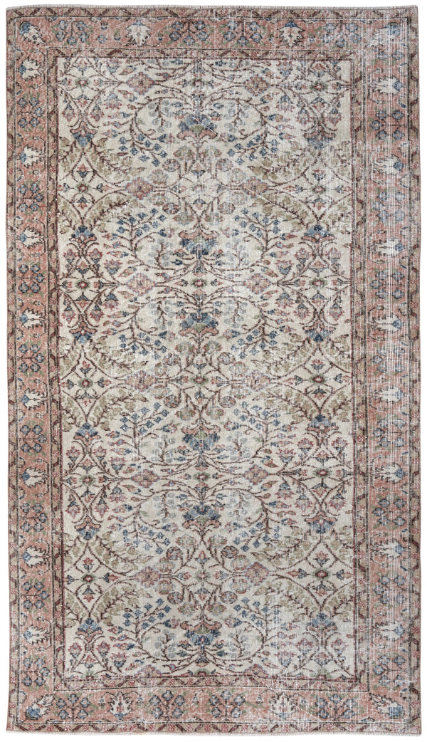 Amiah - 5' x 8'8"